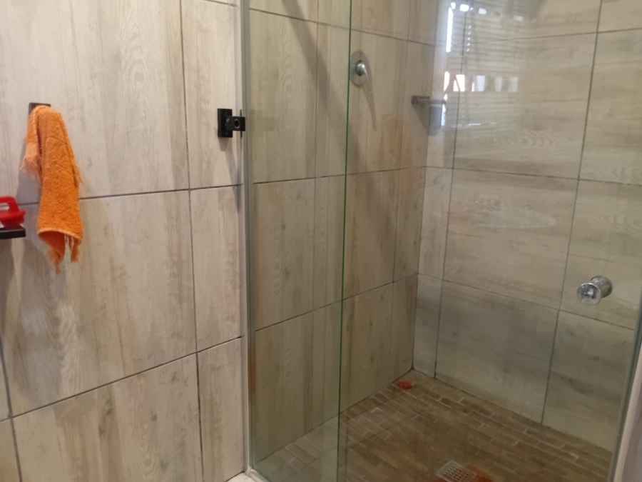 1 Bedroom Property for Sale in Vincent Eastern Cape